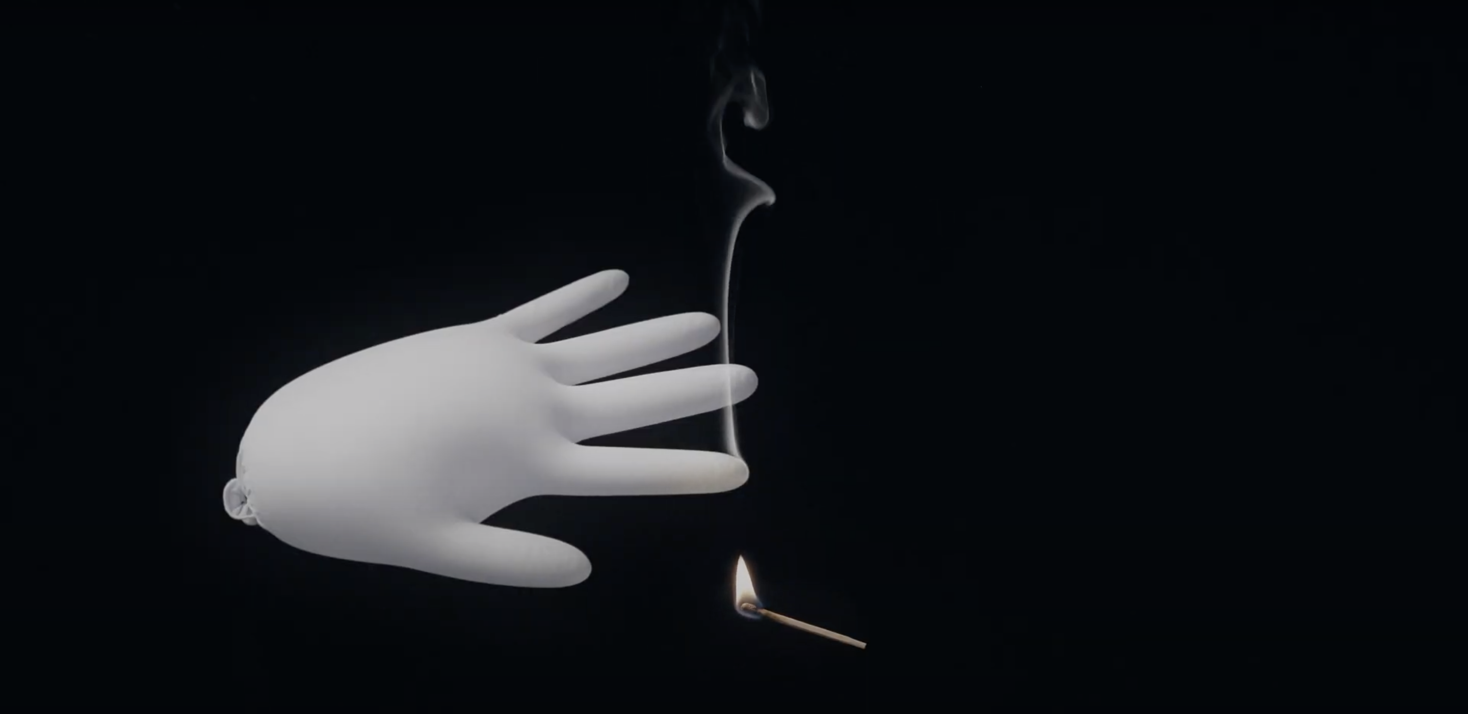 Première clip : « Get a Grip » d’Hélène Barbier